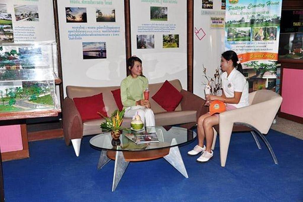 Pattaya Country Club & Resort Ban Pong  Buitenkant foto